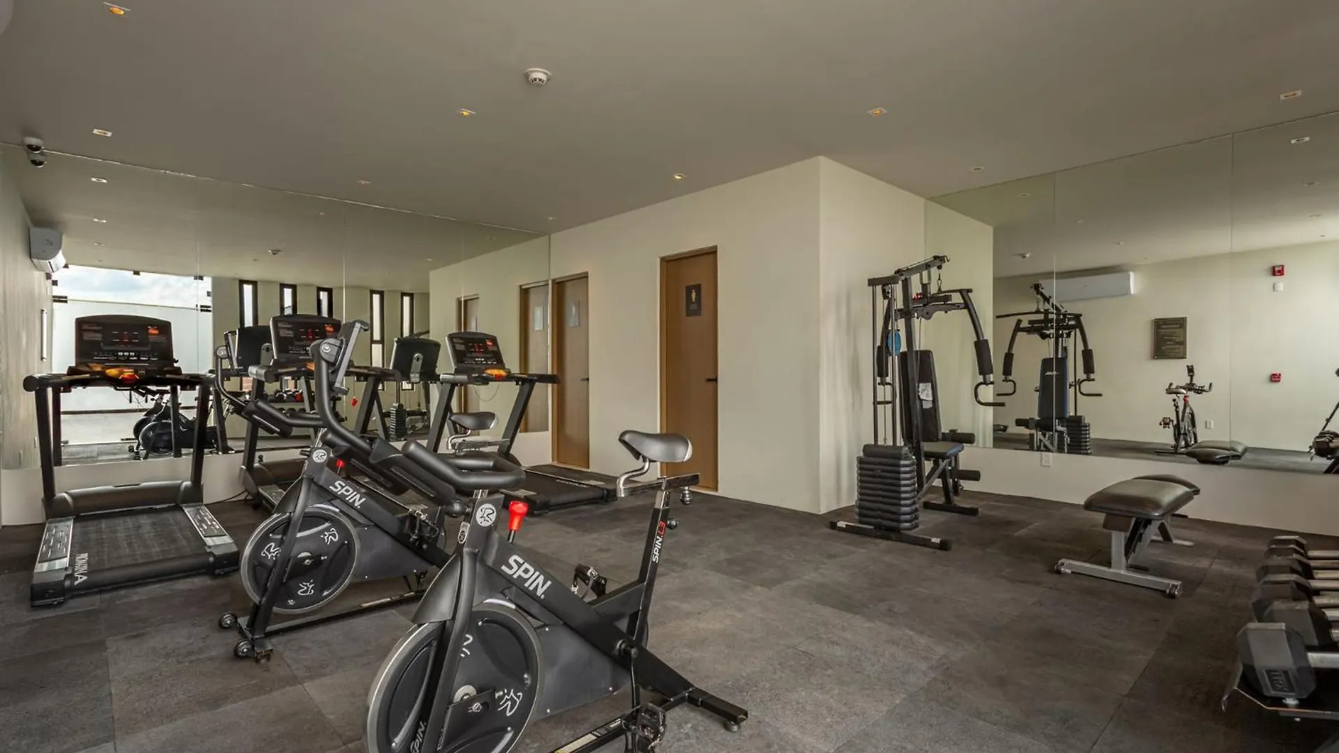 Luxury Apartment 1Br In Pdc, Steps From Beach  Playa del Carmen